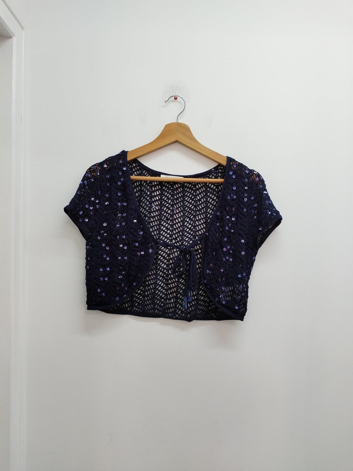 Gilet court manches courtes mailles ajourés Yessica marine avec sequins Taille 44