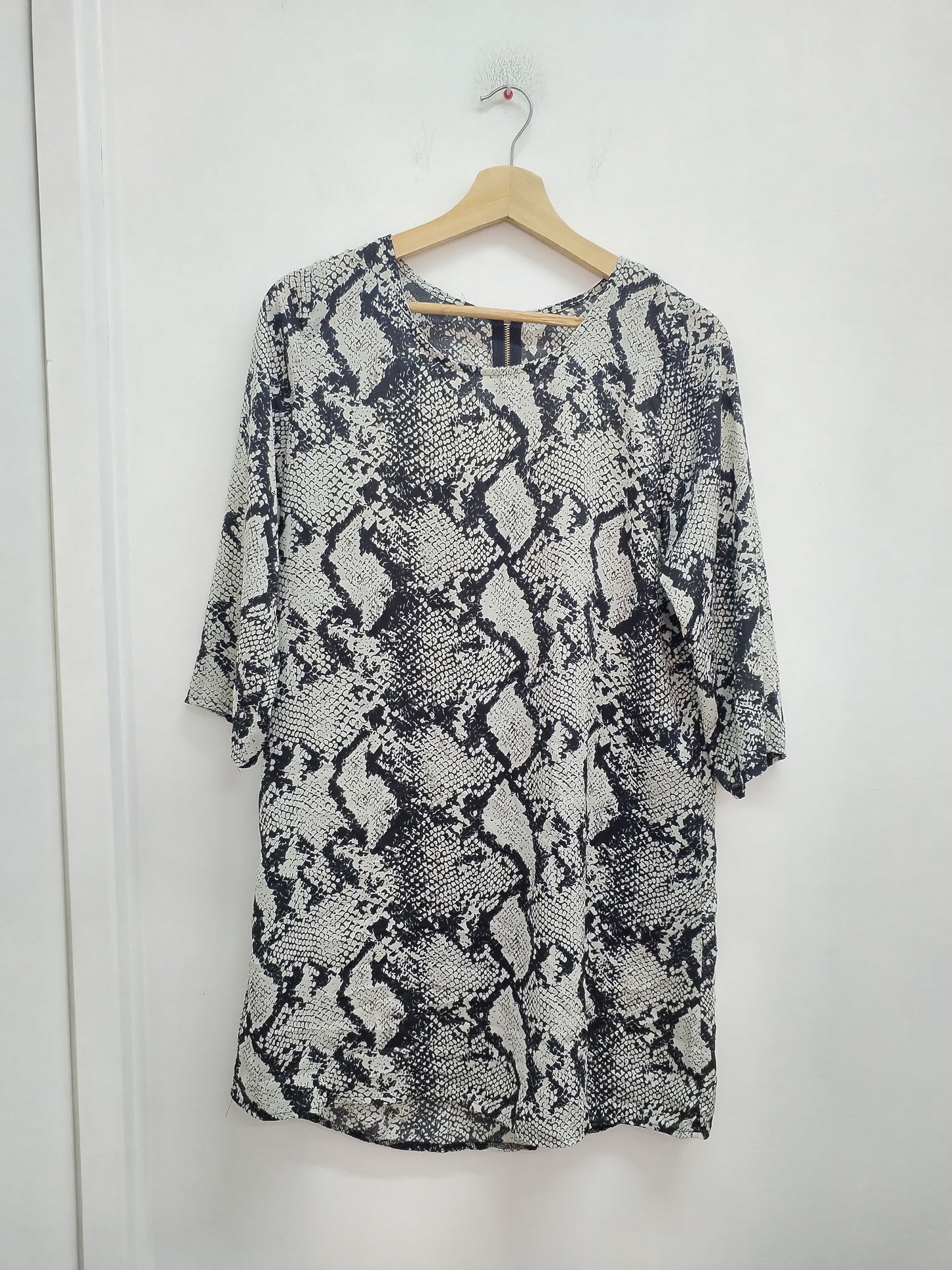Robe fluide manches 3/4 imprimée serpent Taille L