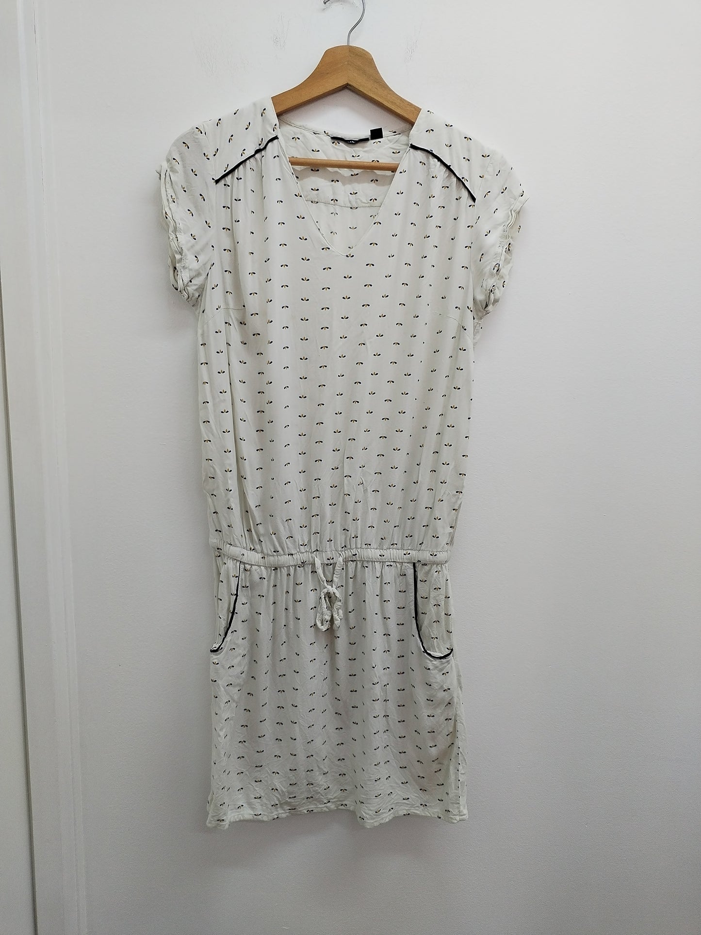 Robe manches courtes Kiabi blanche à motifs Taille 38