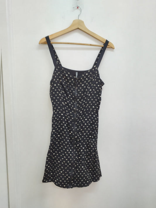 Robe à bretelles Naf-Naf noire avec petits cœurs blancs Taille 38