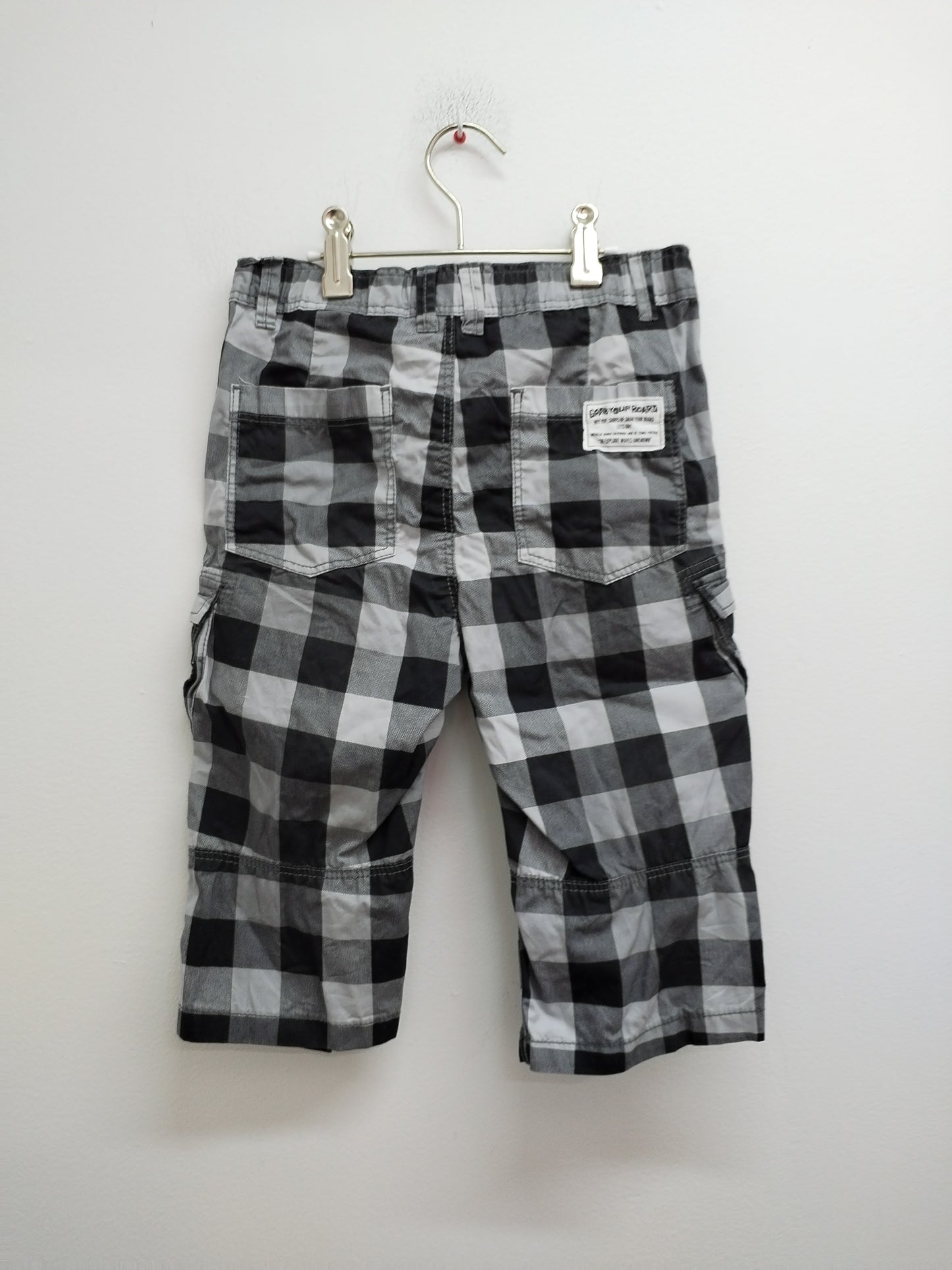 Pantacourt H&M gris et noir à carreaux Taille 7/8 Ans