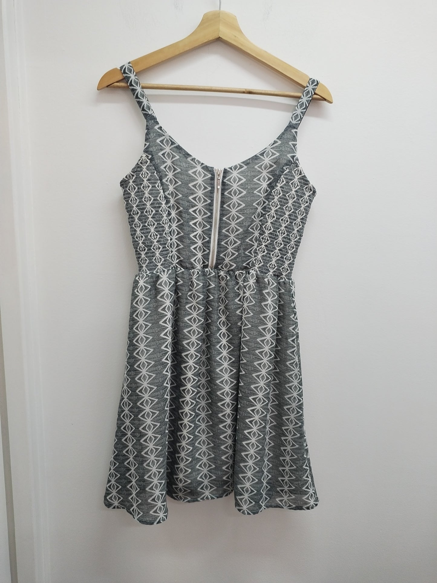 Robe à bretelles Jennyfer noire et blanche à motifs Taille S