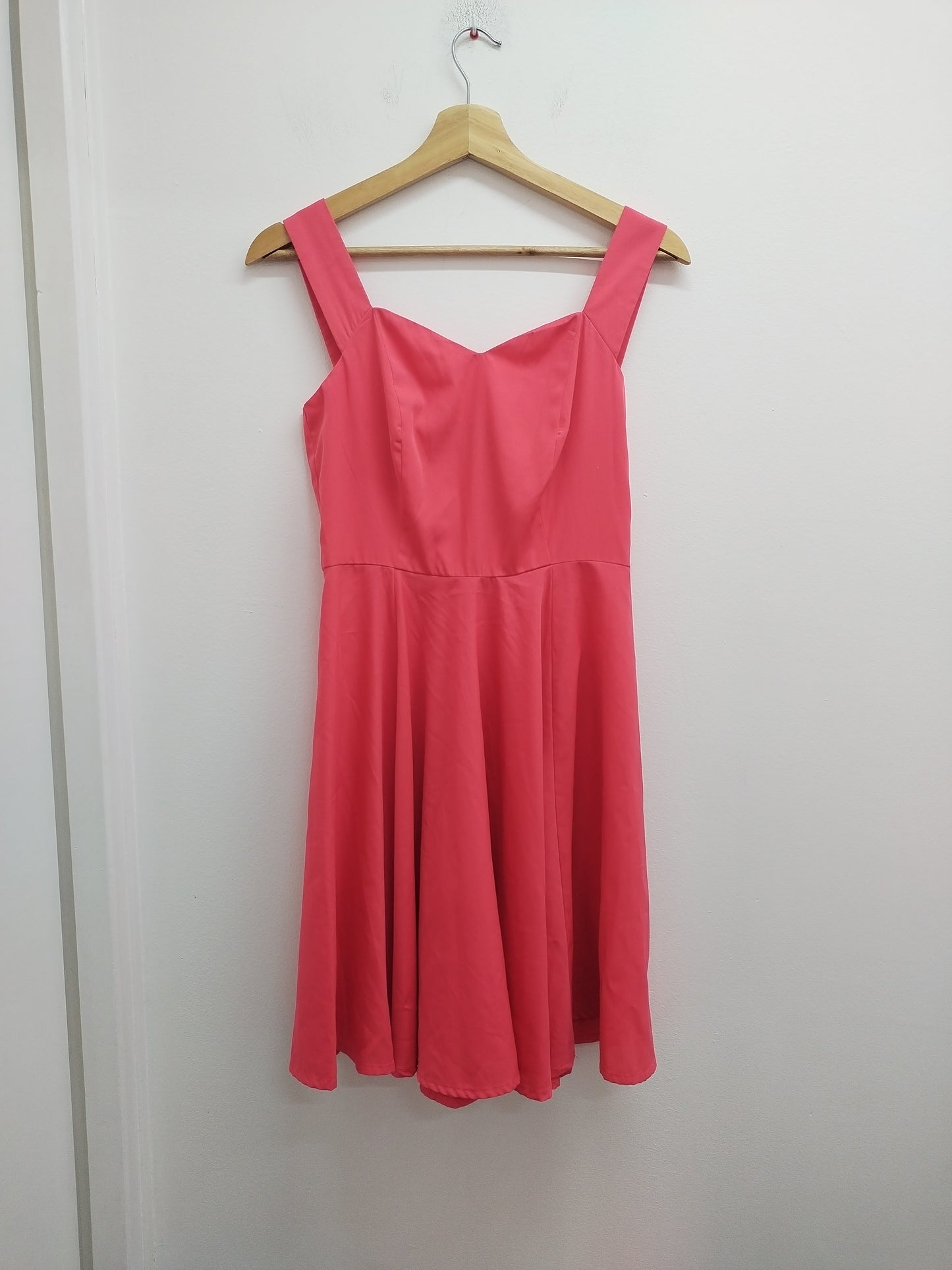 Robe fluide à bretelles Vero Moda corail Taille XS