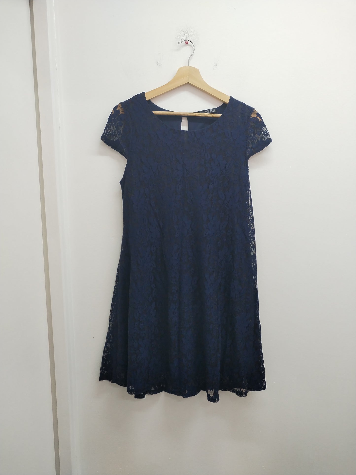 Robe manches courtes Atmosphère en dentelle bleue marine Taille 38