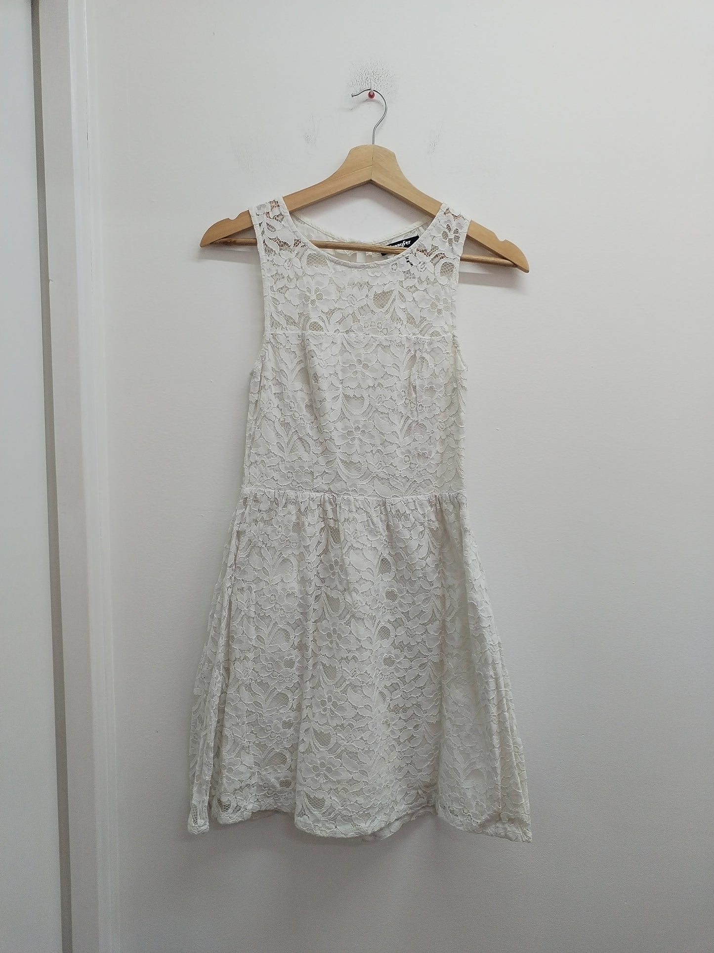 Robe sans manches en dentelle Jennyfer blanche Taille 36