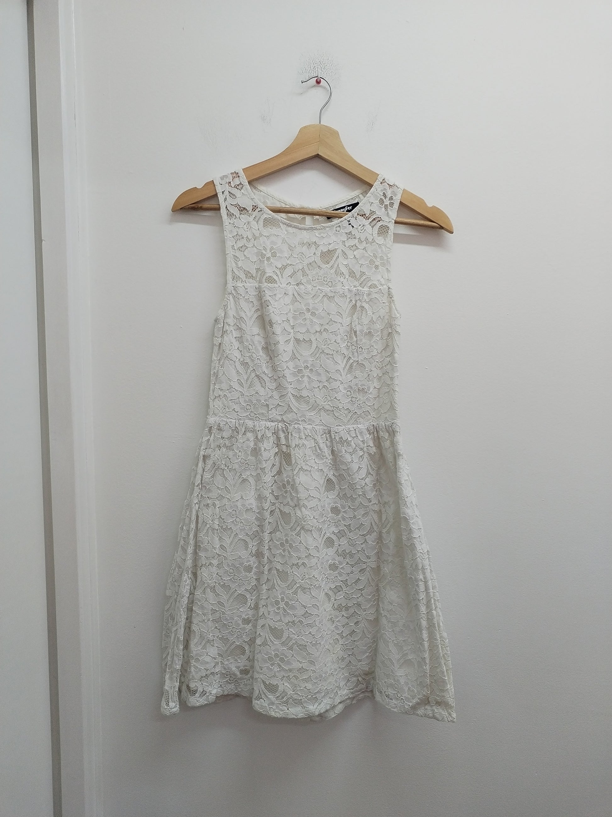 Dentelle Robe Blanche Jennyfer Robe Sans Manches En Dentelle