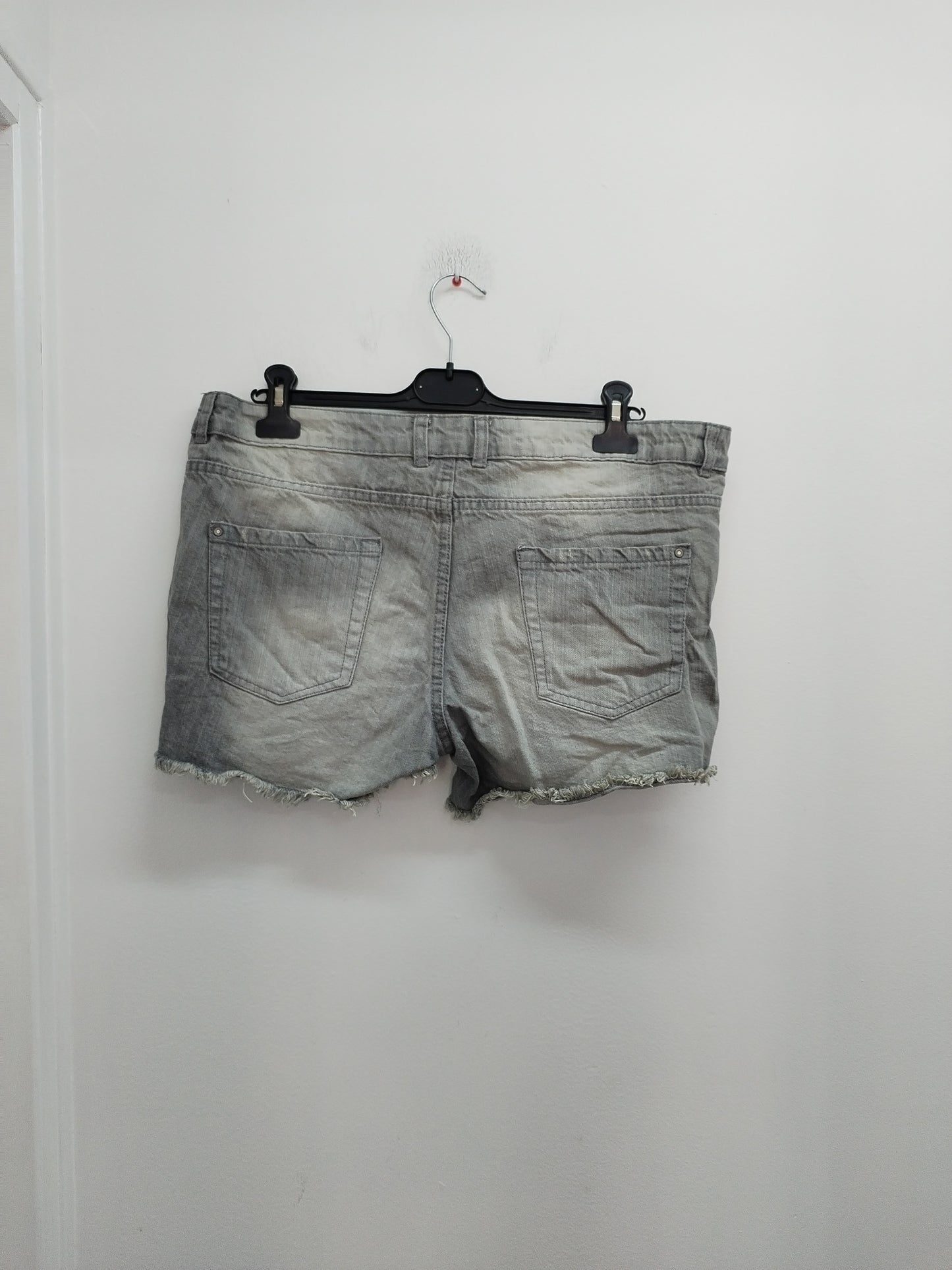 Short en jeans Esmara gris délavé Taille 44