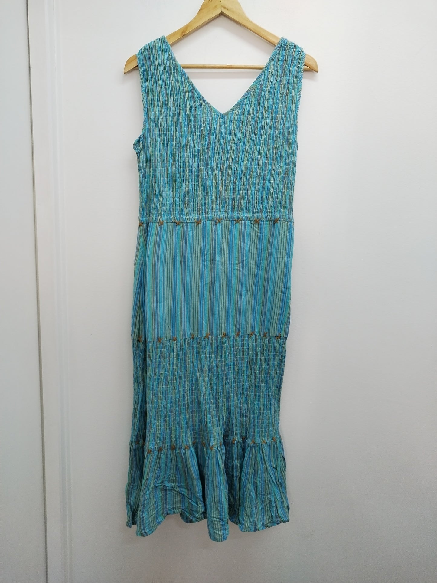 Robe longues sans manches Tchaikhana bleue rayée Taille M