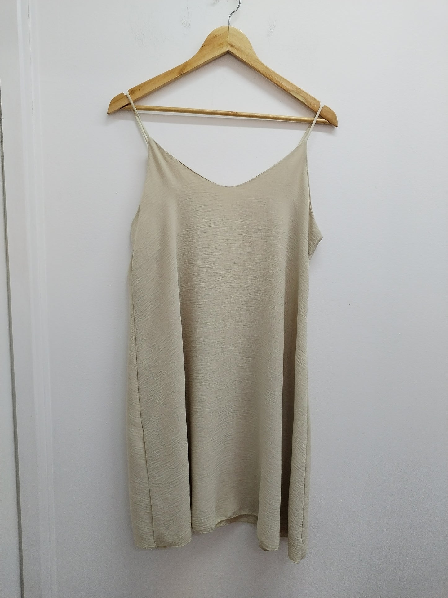 Robe à bretelles beige Taille M