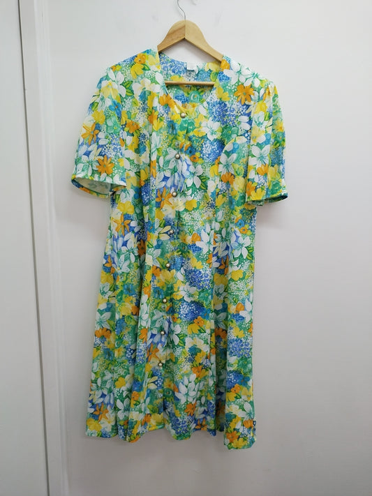 Robe manches courtes fleurie Taille 46