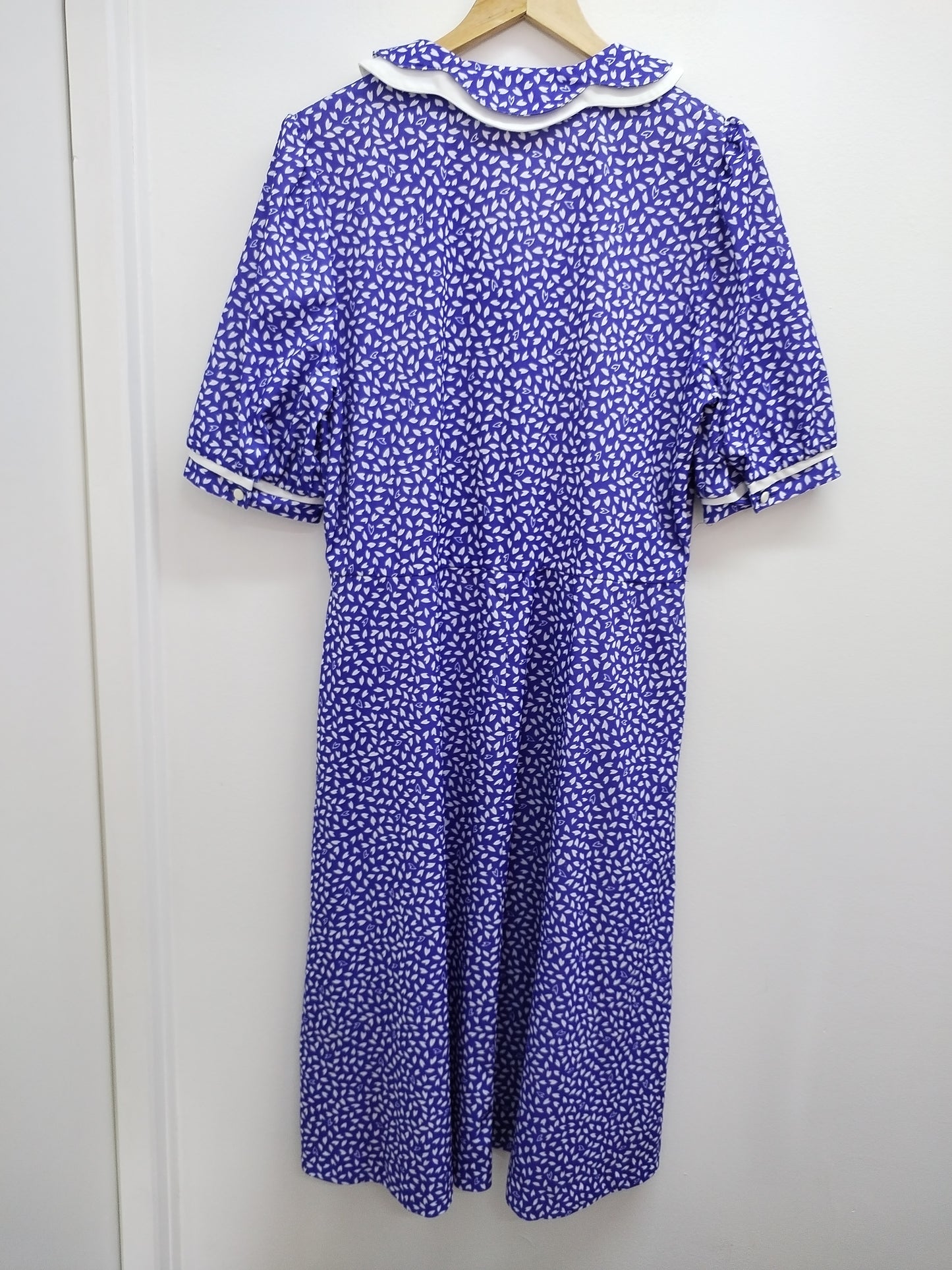 Robe manches courtes avec col bleue et blanche à motifs Taille XL