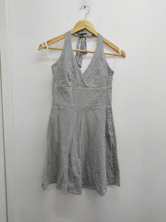 Robe dos nu H&M rayée grise et blanche Taille 36