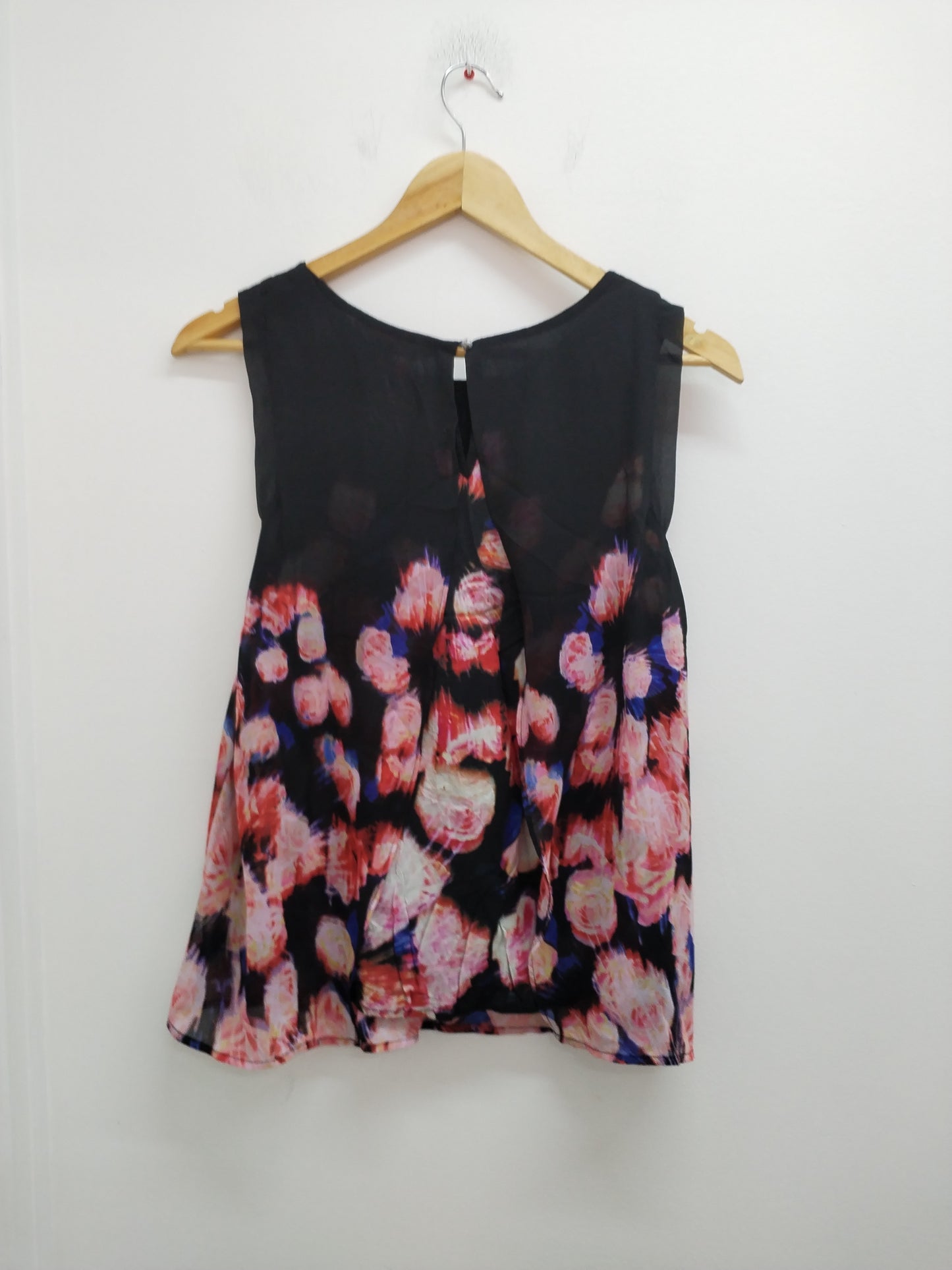 Débardeur fluide Oôra by M.Pokora noir fleuri Taille M