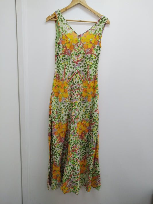 Robe longue sans manche fleurie Taille S