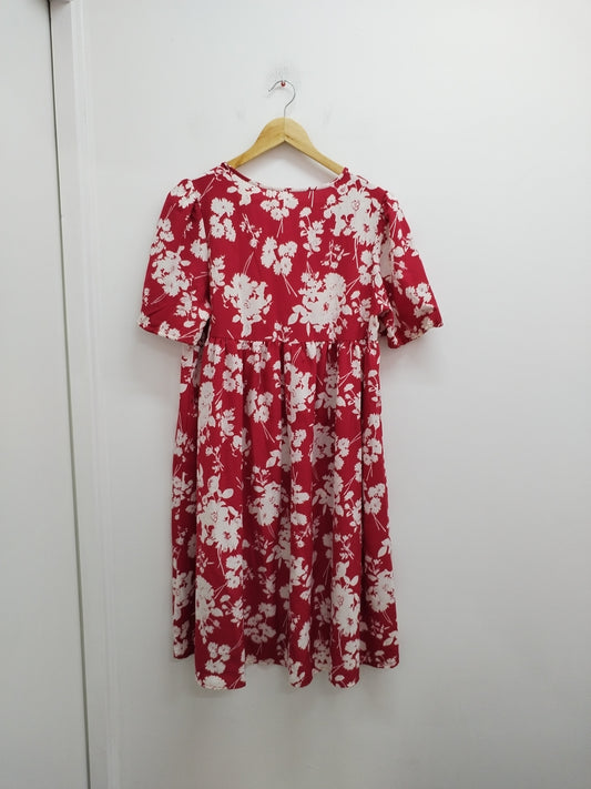 Robe manches courtes Shein rouge fleurie Taille S