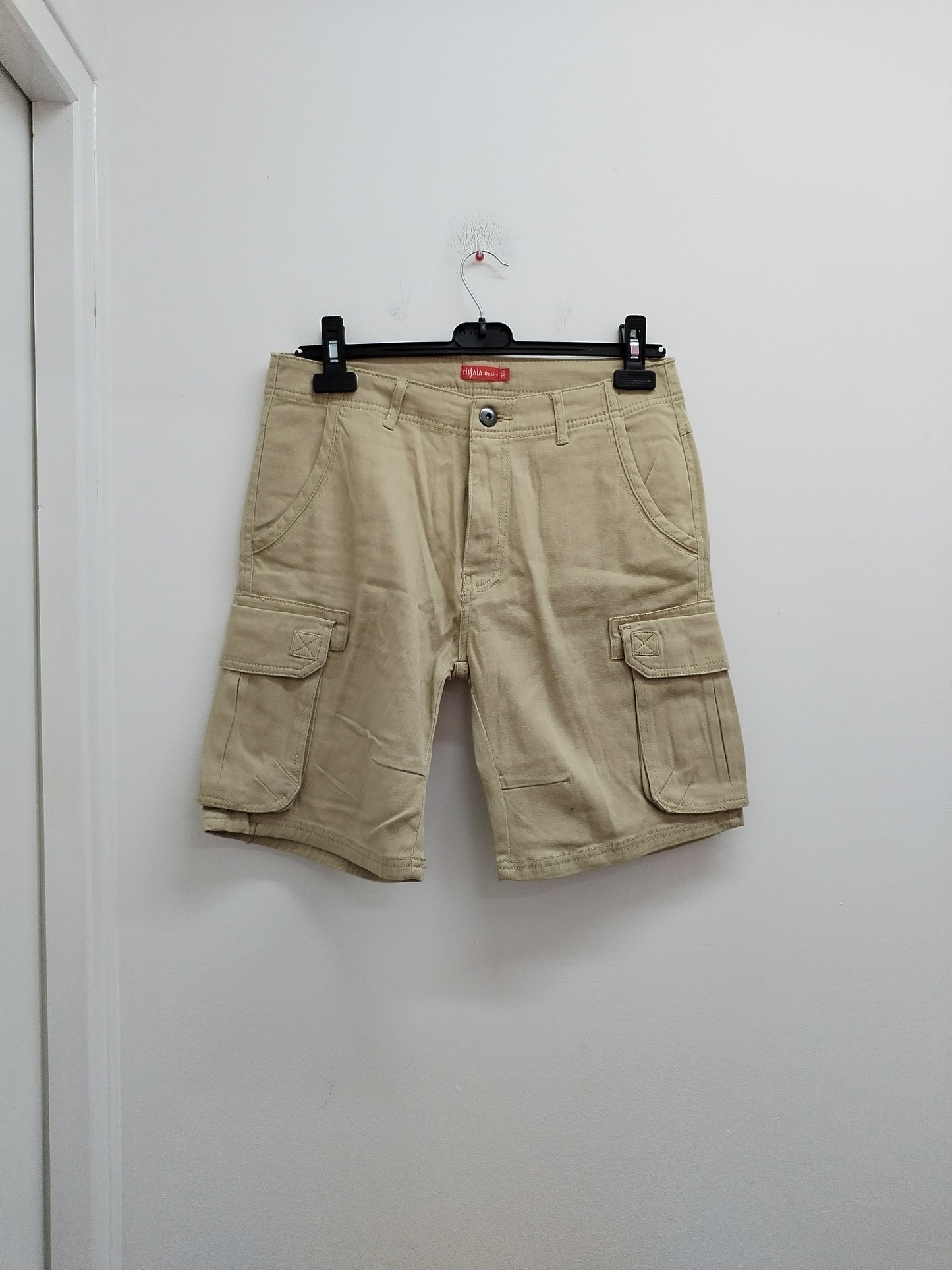 Short avec poches Tissaia beige Taille 38
