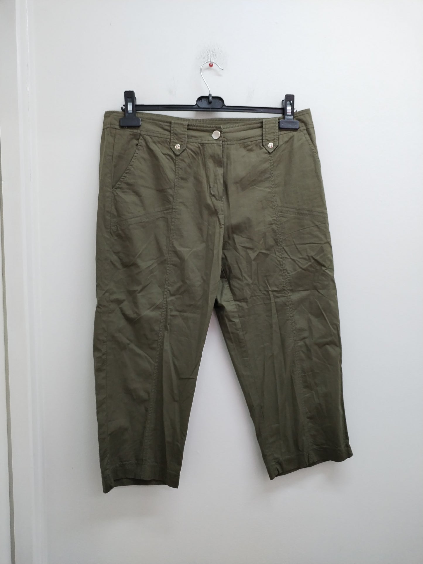 Pantacourt léger kaki Taille 42