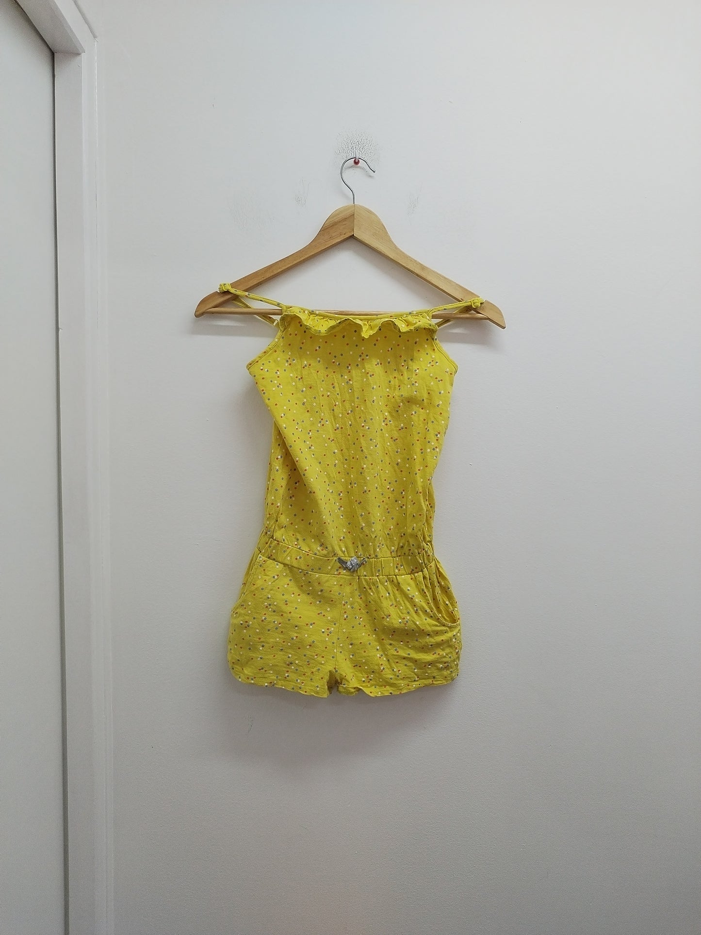 Combi-short à bretelles Kiabi jaune Taille 10 Ans