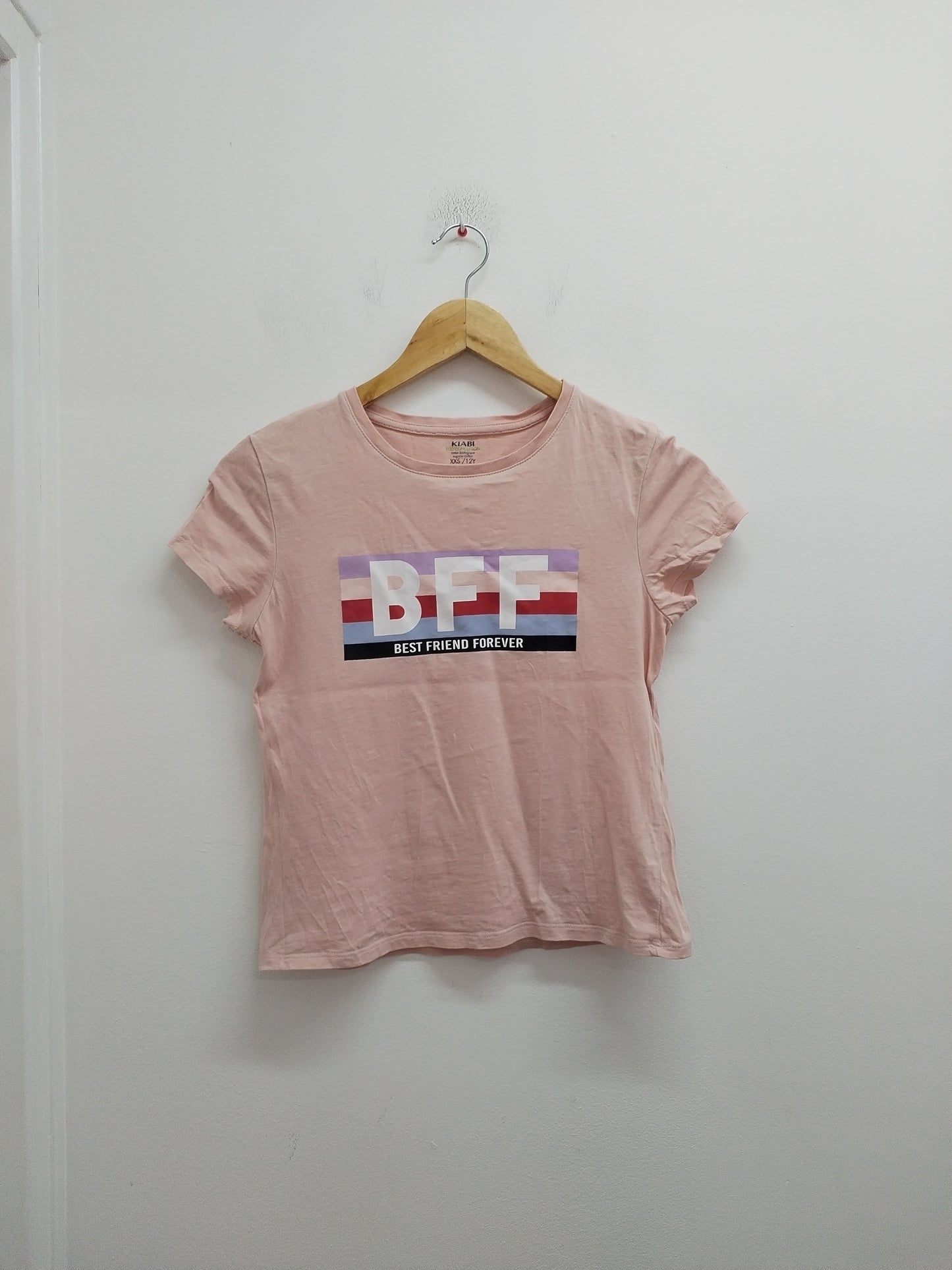 T-shirt Kiabi rose avec impression Taille 12 Ans