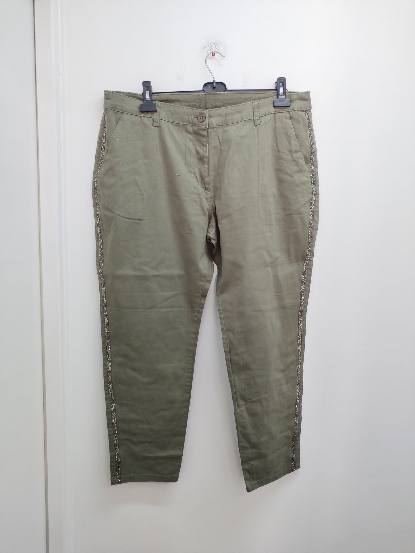 Jeans Blancheporte kaki avec liseré en strass Taille 48