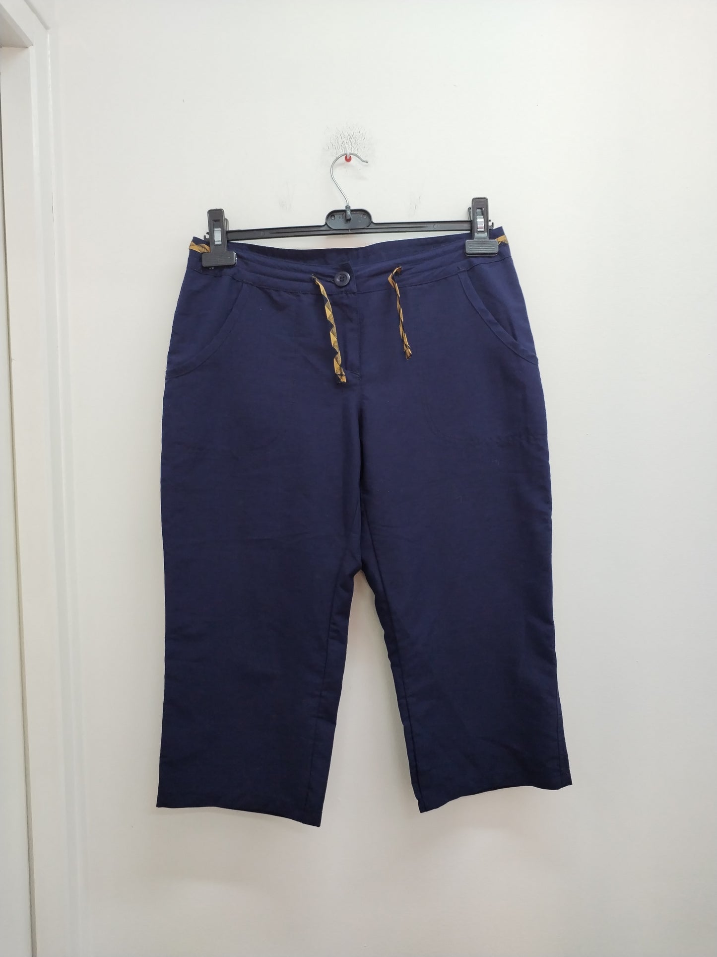 Pantacourt Quechua bleu marine Taille 40