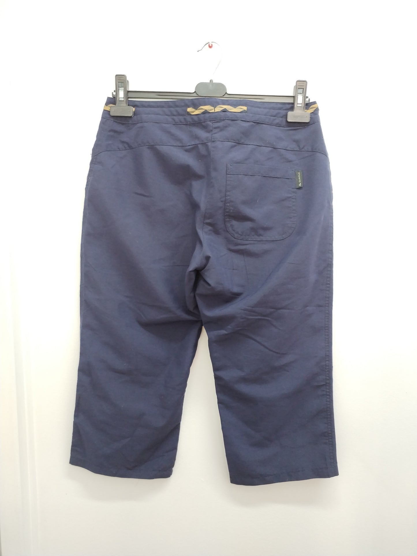 Pantacourt Quechua bleu marine Taille 40