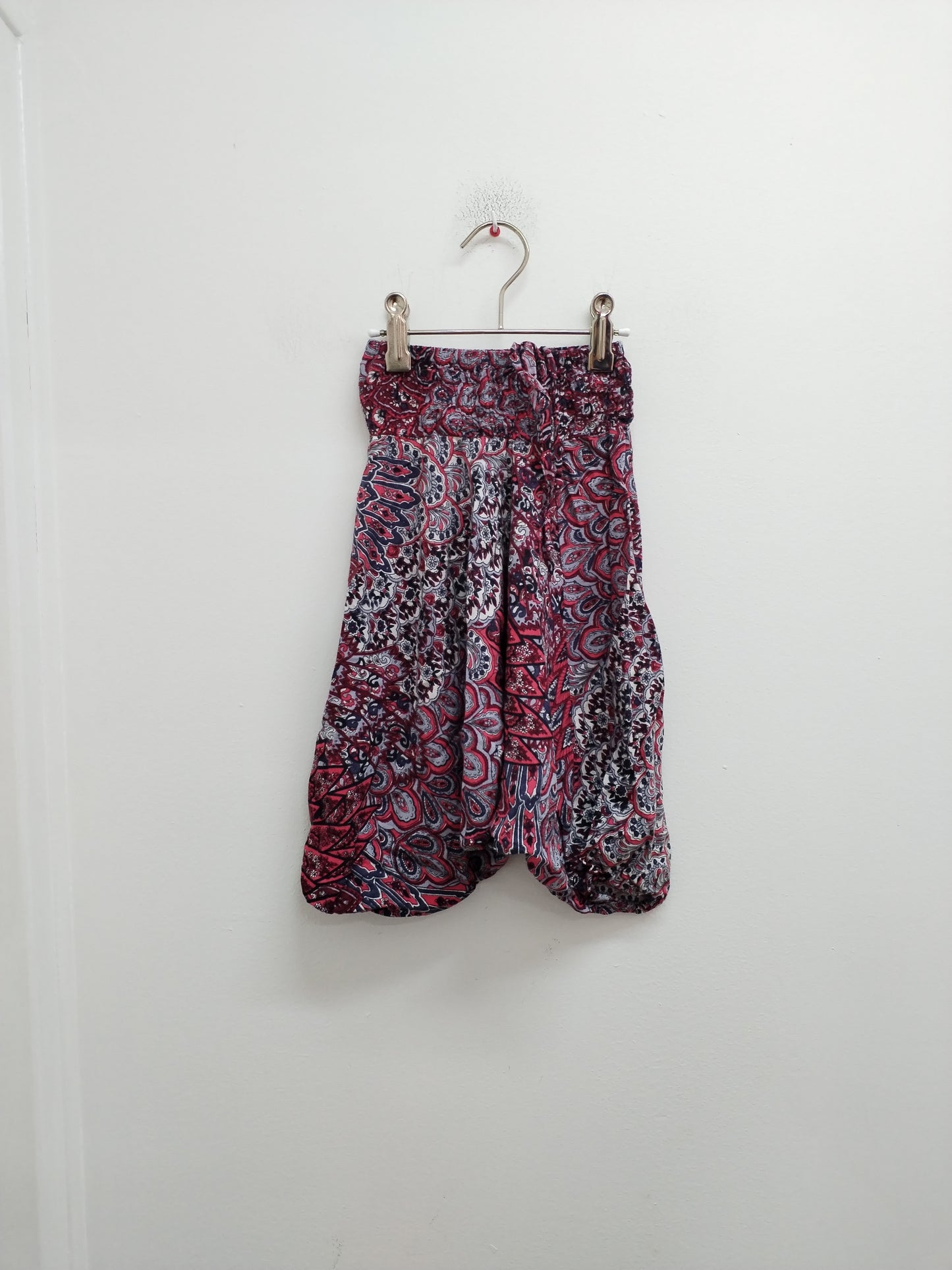 Sarouel Coton Du Monde bordeaux à motifs Taille 3/4 Ans