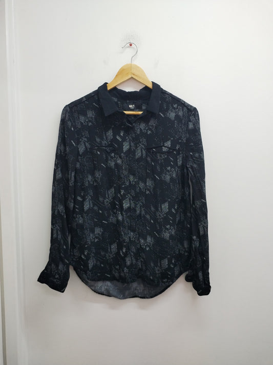 Chemise MKT Studio noir à motifs blancs Taille M