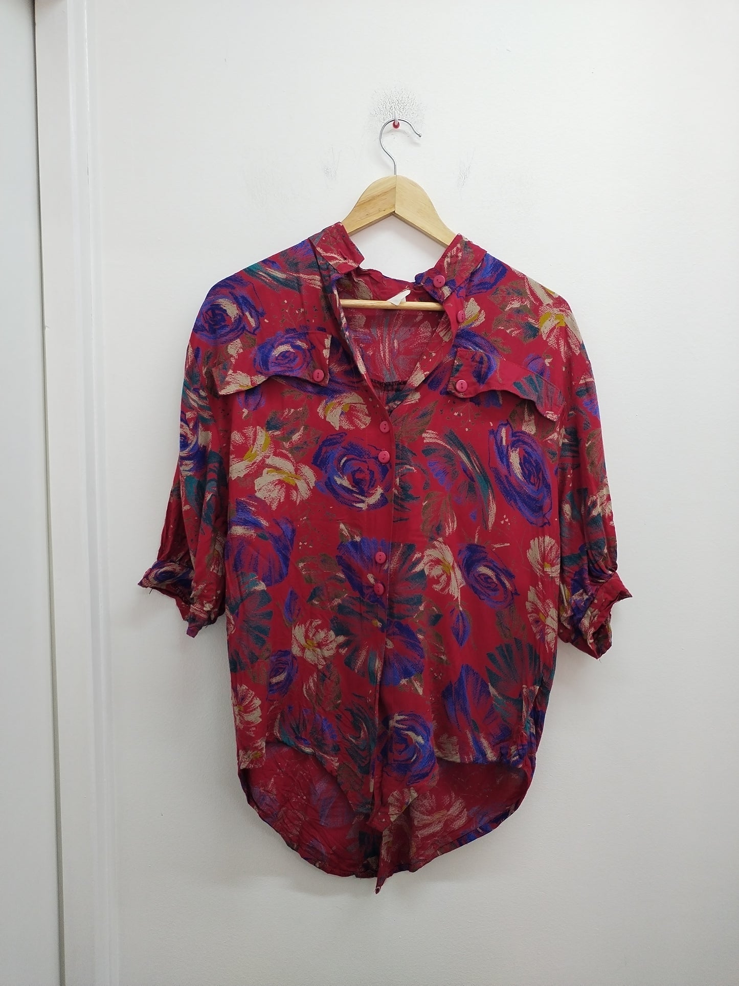 Chemise manches courtes fantaisie rouge fleurie Taille M