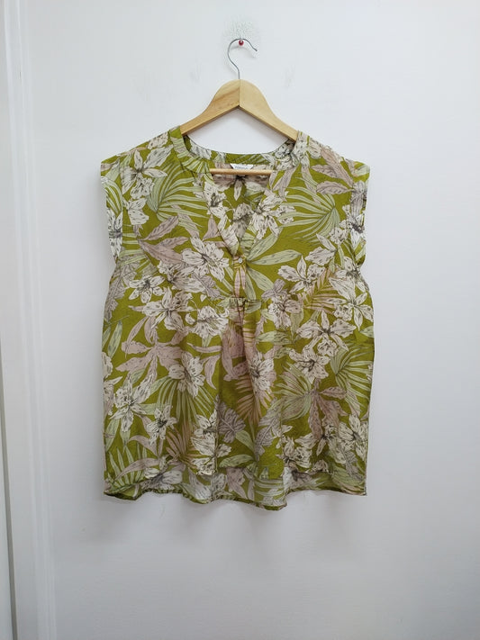 Tunique manches courtes Zamba verte fleurie Taille 44