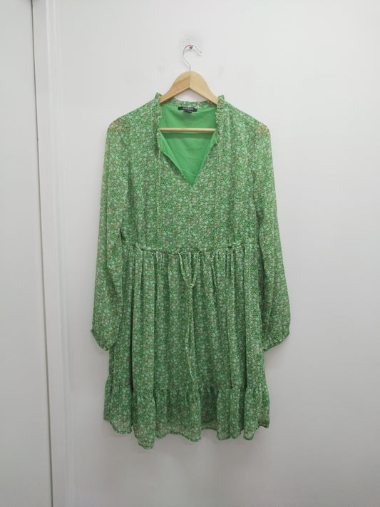 Robe manches longues Esmara verte fleurie Taille 38