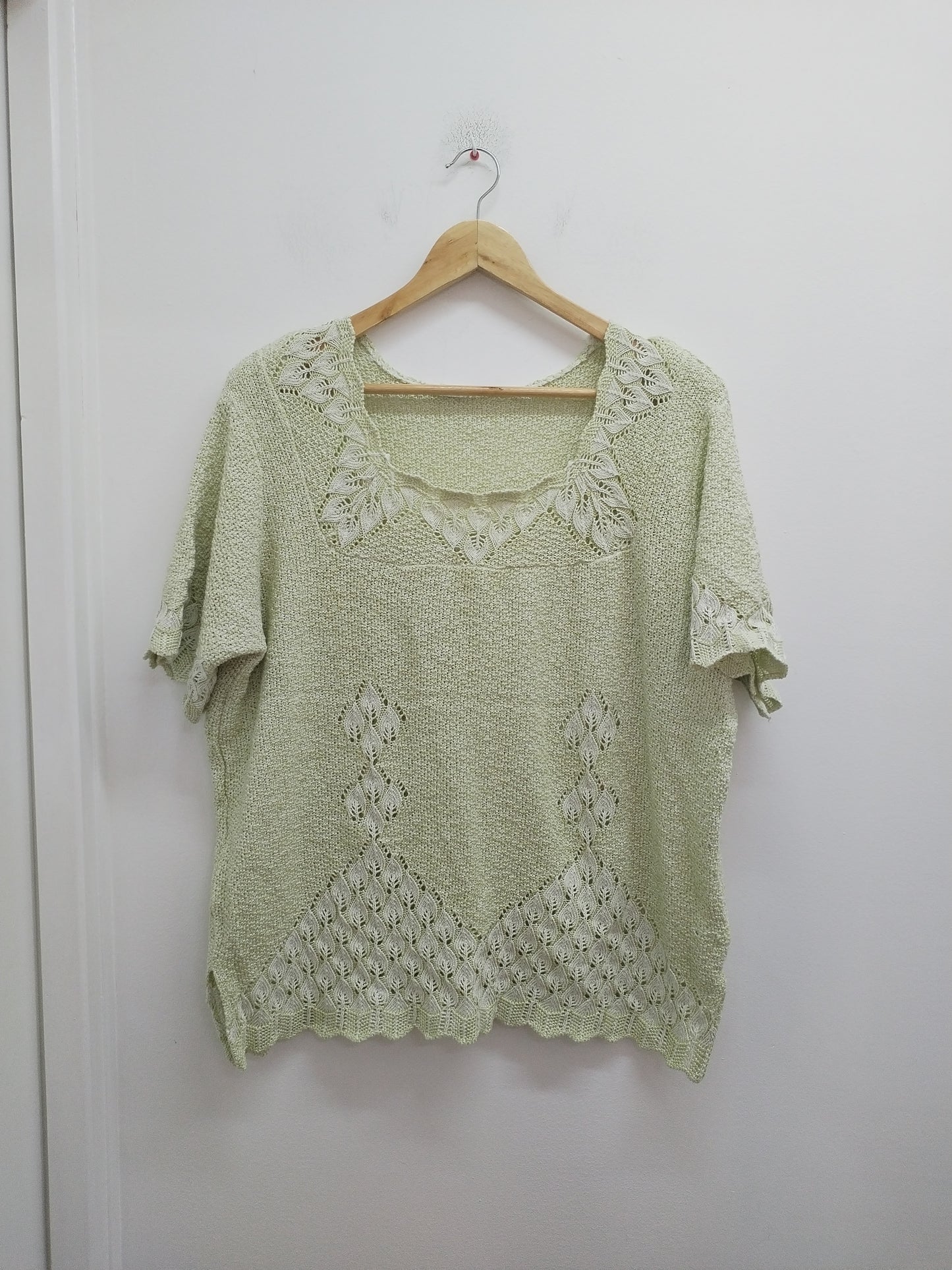 Pull fin mailles ajourées manches courtes Bella Donna vert pastel Taille 2XL