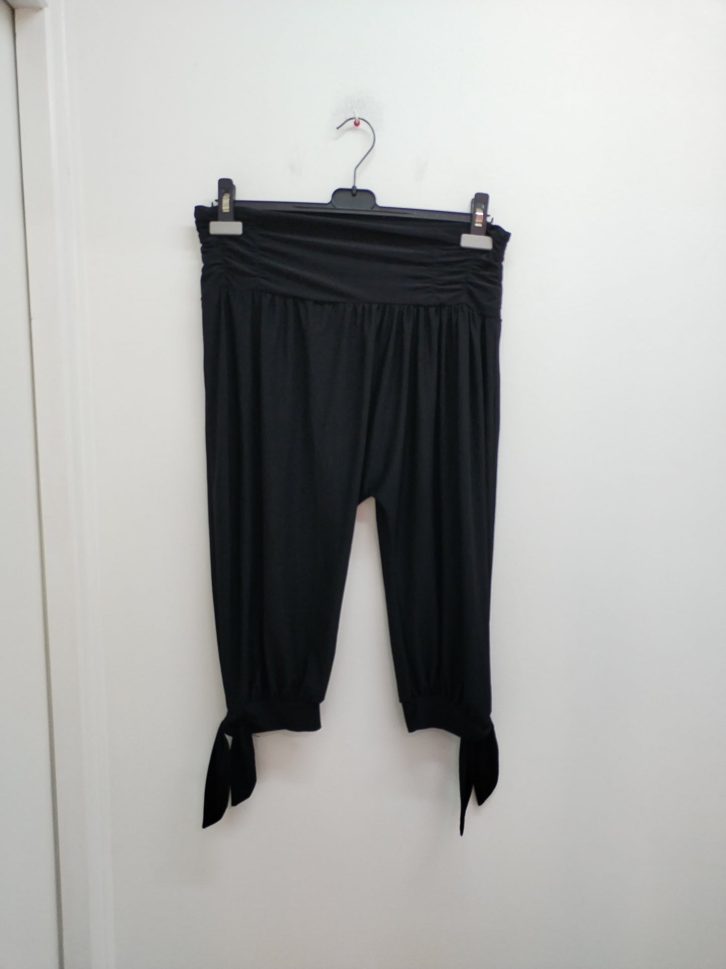 Pantacourt fluide noir Taille L