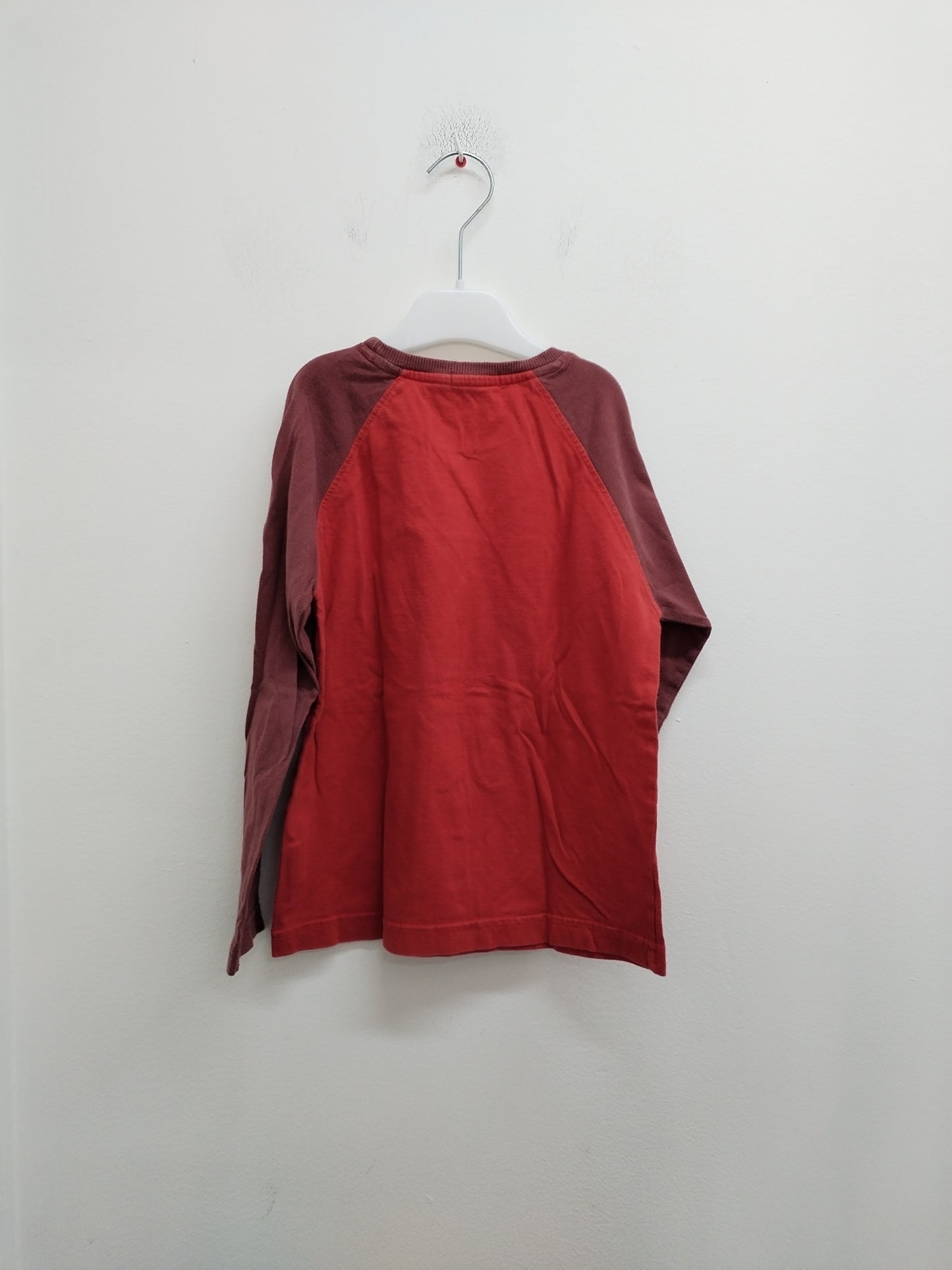 T-shirt manches longues DPAM rouge et bordeaux avec impression Taille 6 Ans