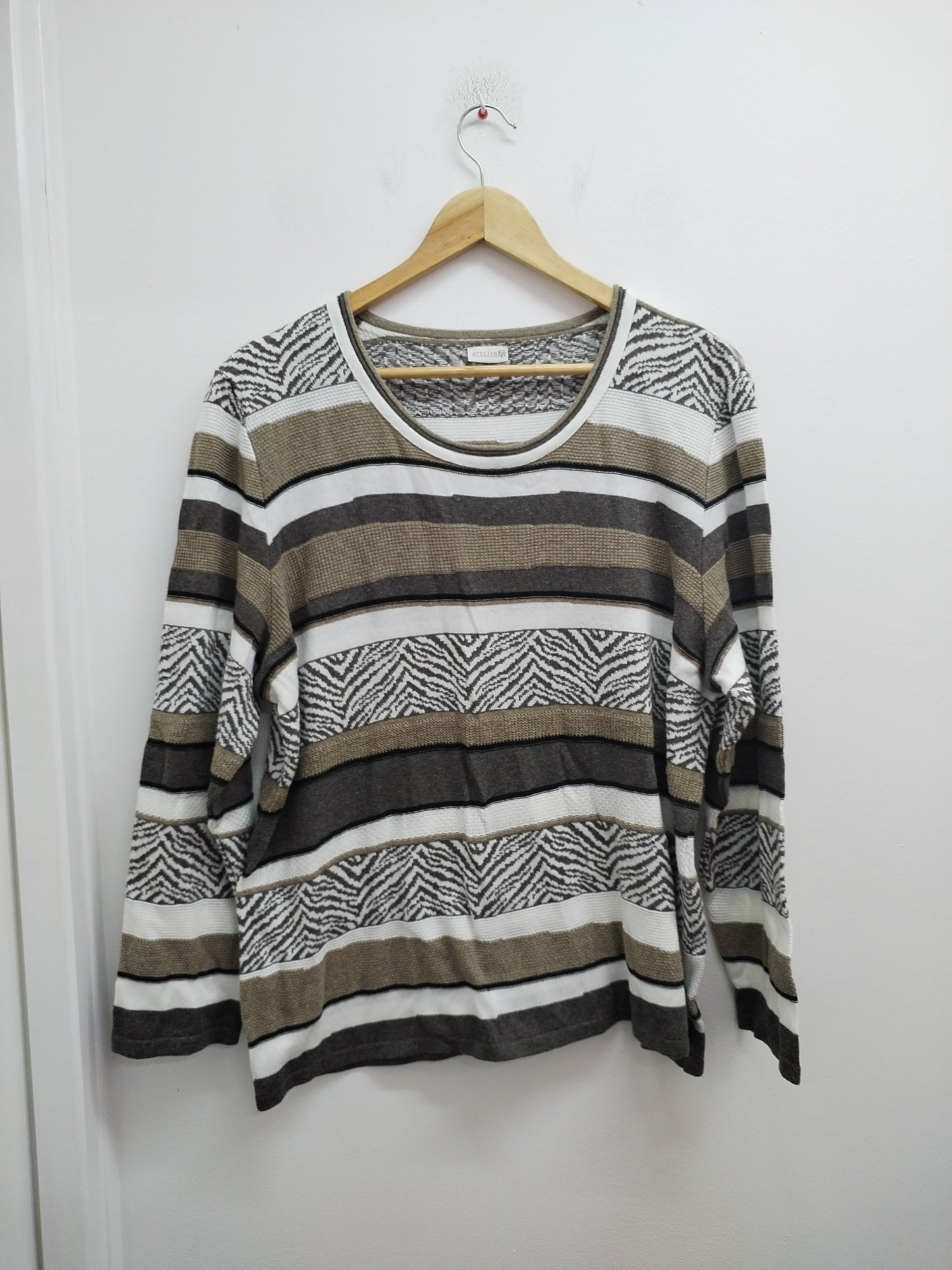 Pull fin GS Atelier marron et blanc rayé et imprimé Taille 48