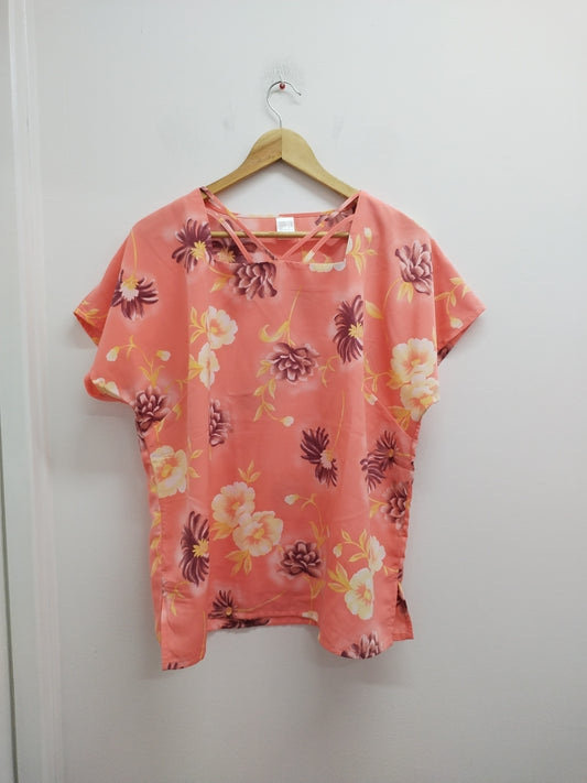 Tunique manches courtes corail fleurie Taille 46
