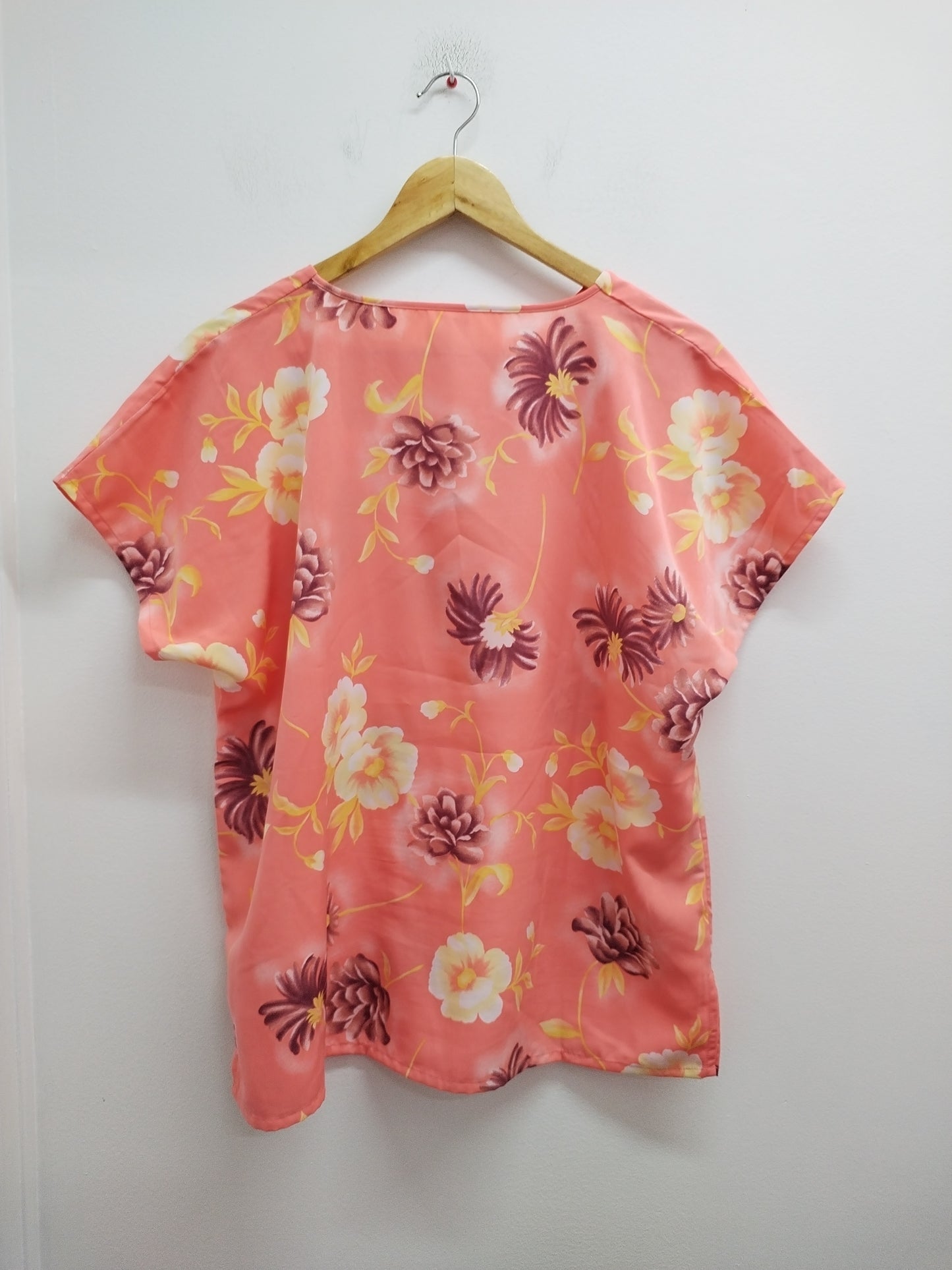 Tunique manches courtes corail fleurie Taille 46