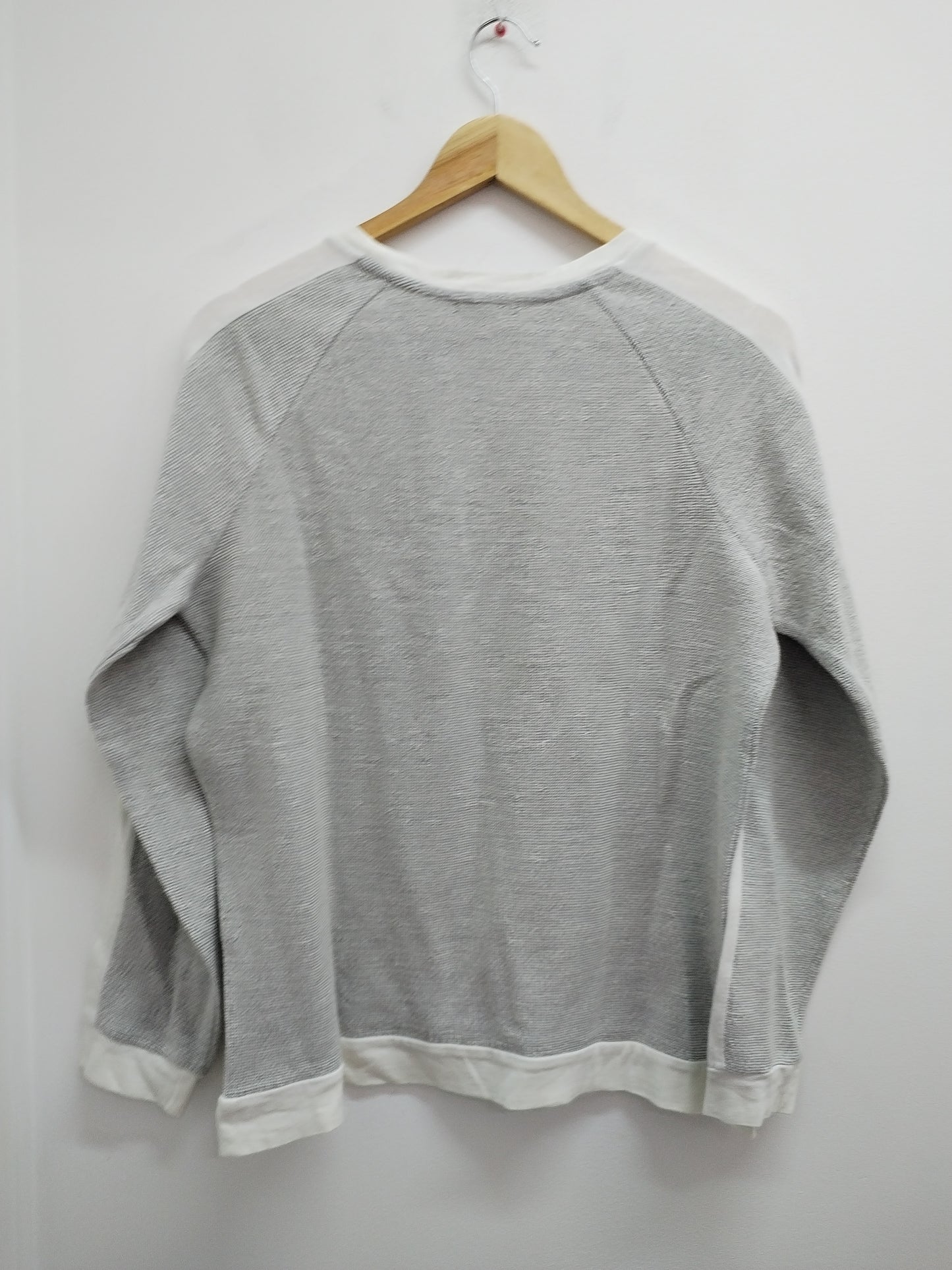 Pull fin Kiabi gris et blanc Taille L