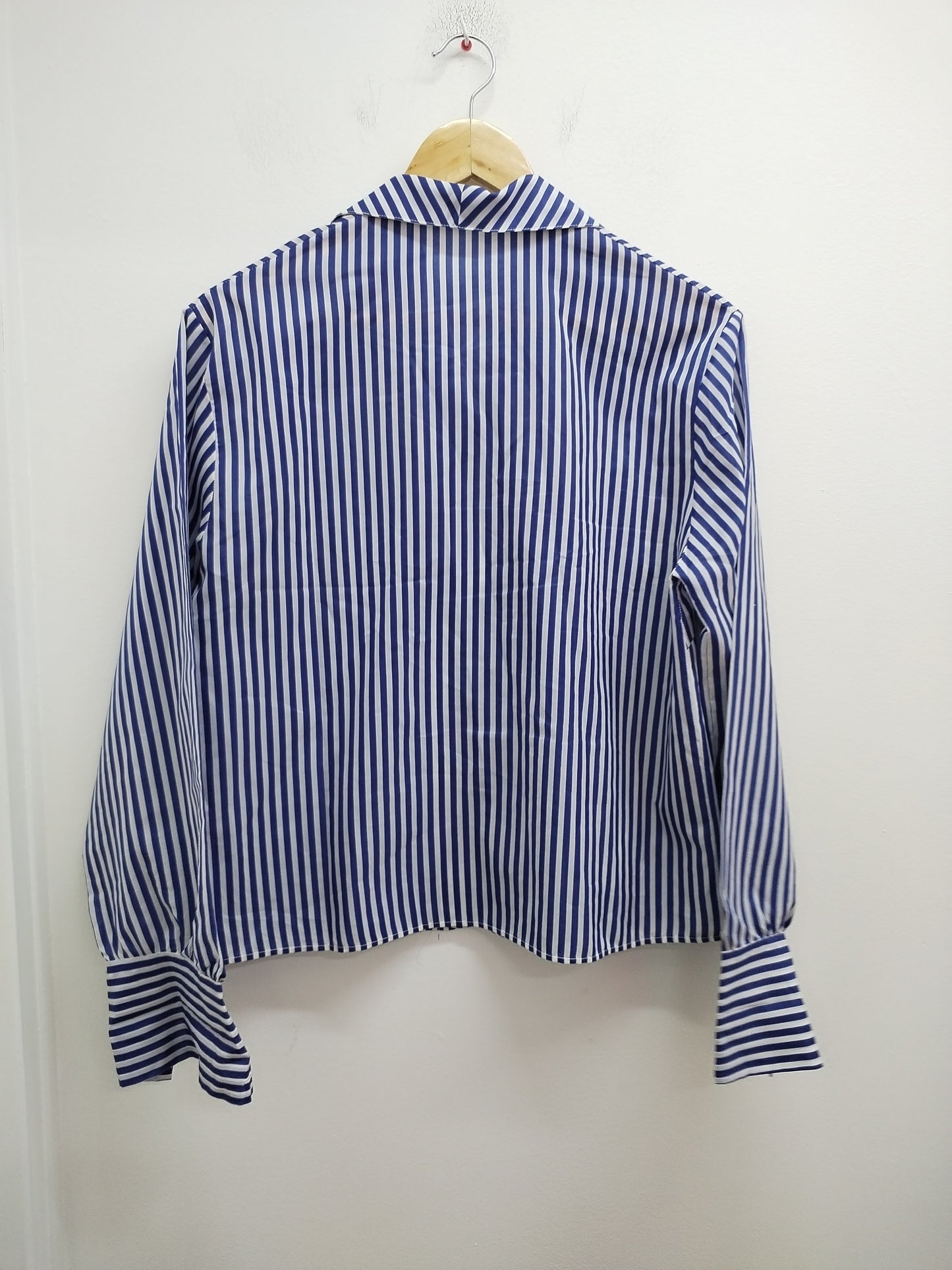 Chemise rayée bleue et blanche Taille M