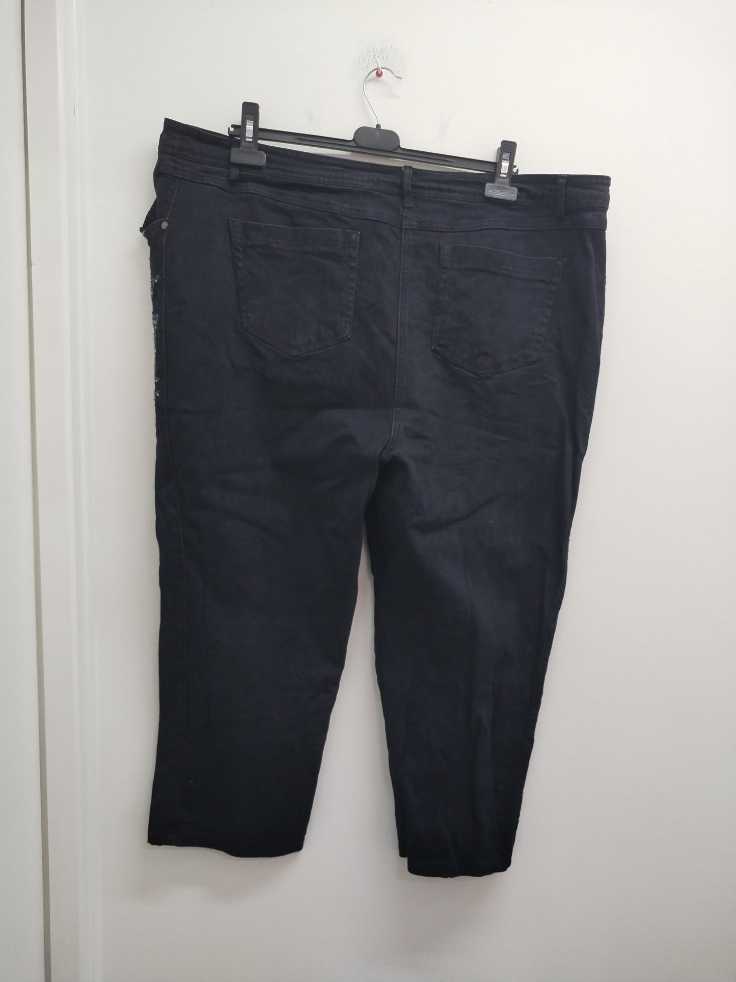 Pantacourt en jeans Noir avec strass Taille 54