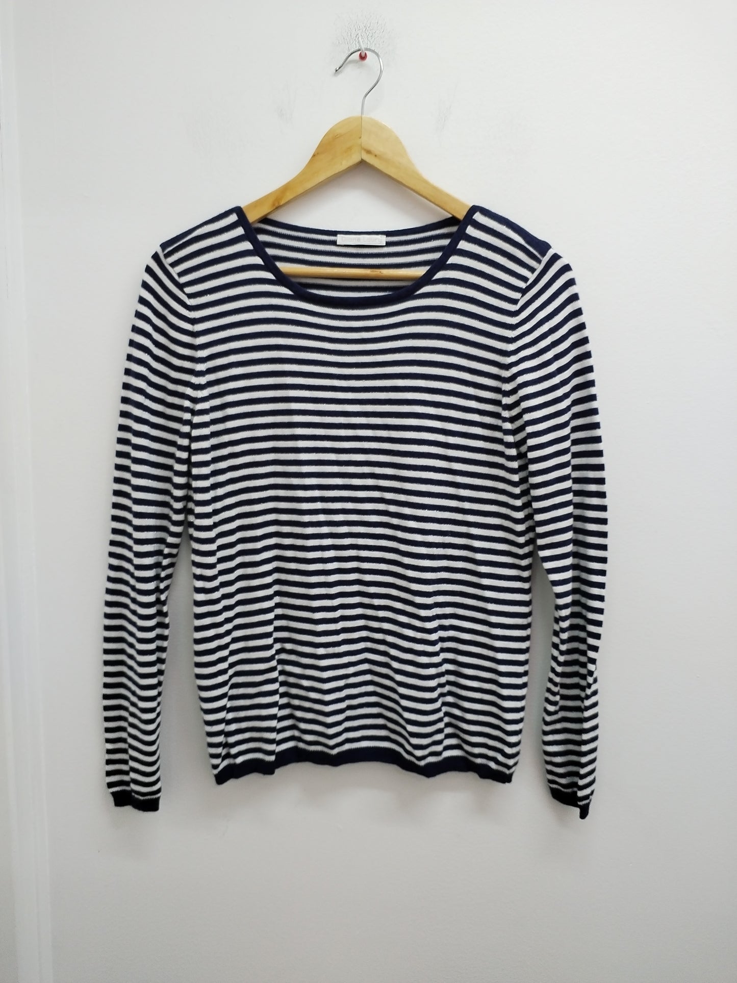 Pull fin Diane Laury rayé marine et blanc Taille M