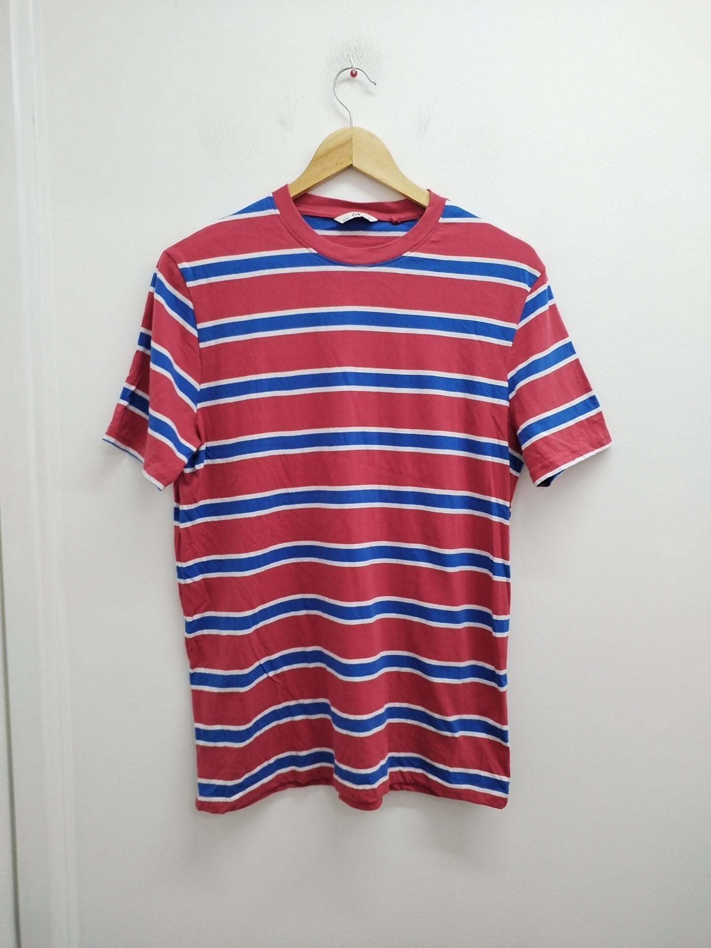 T-shirt C&A rayé rouge, blanc et bleu Taille M