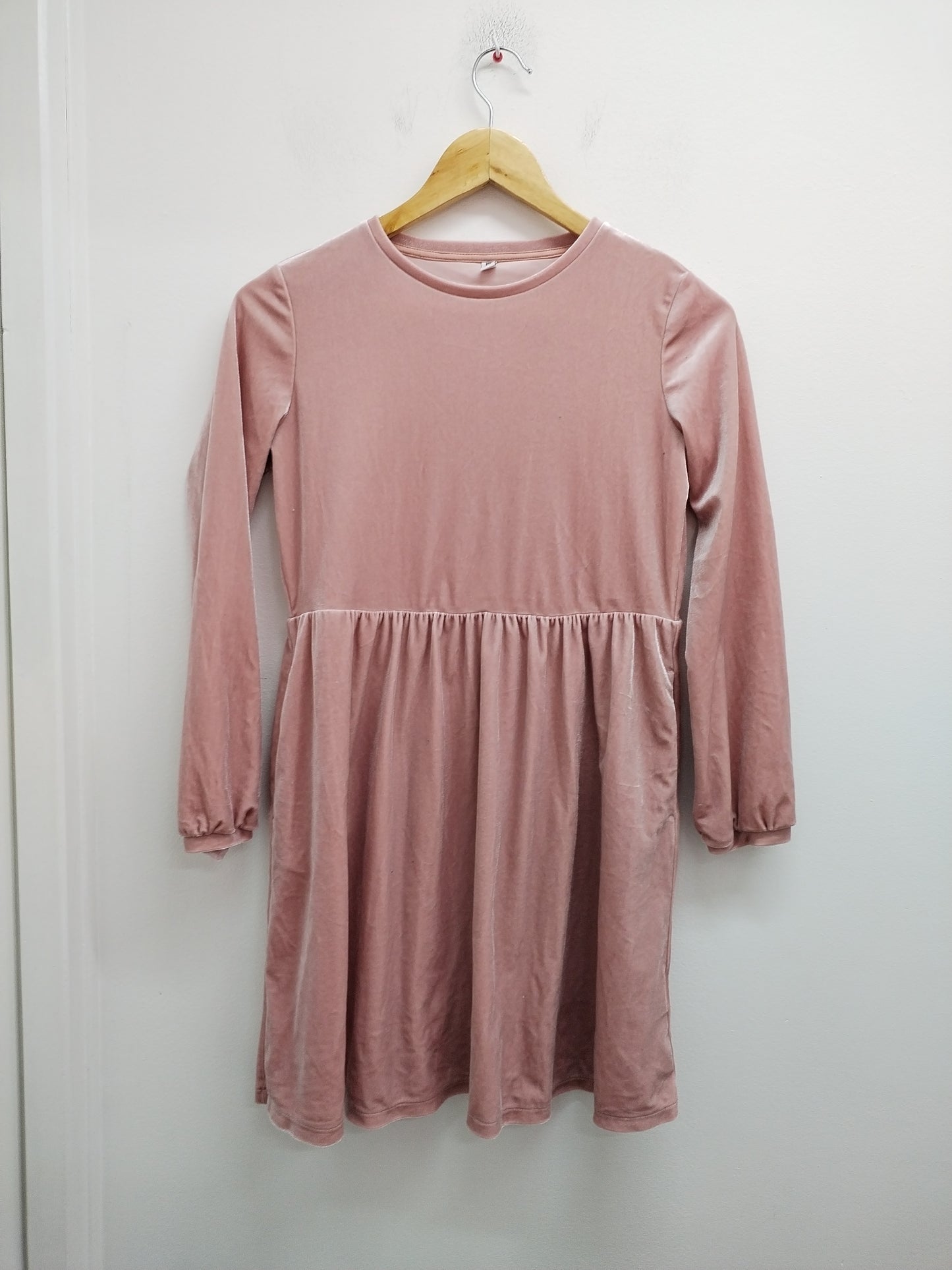 Robe manches longues en velours Uniqlo rose Taille 11/12 Ans