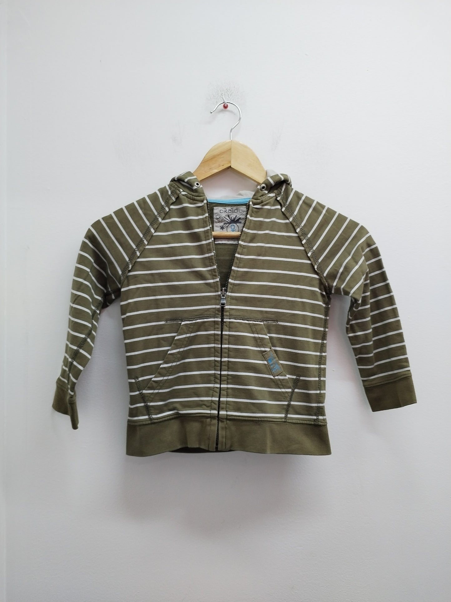 Sweat à capuche zippé Okaïdi rayé kaki et blanc Taille 4 Ans