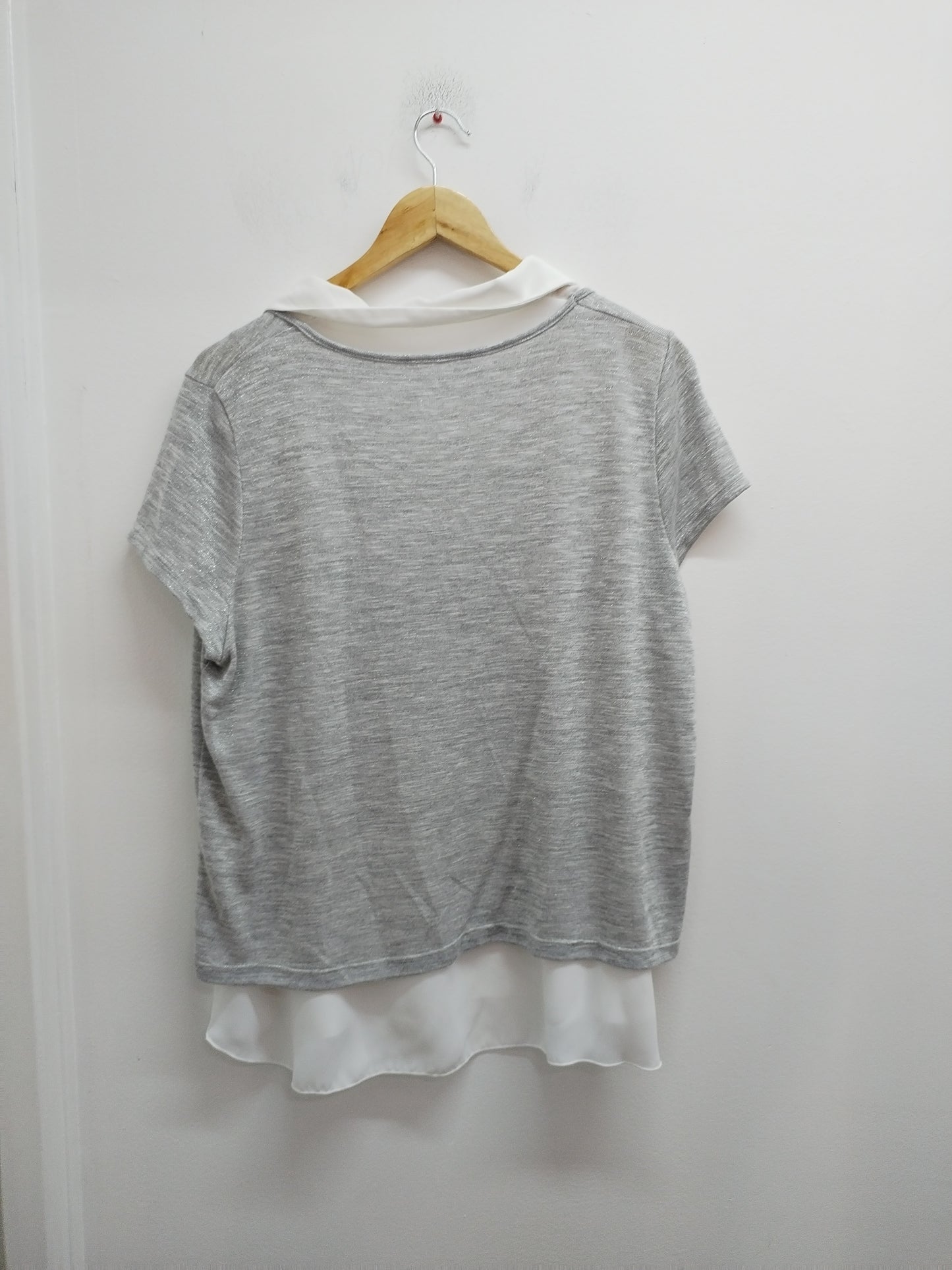 Pull chemise manches courtes gris argenté et blanc Taille L