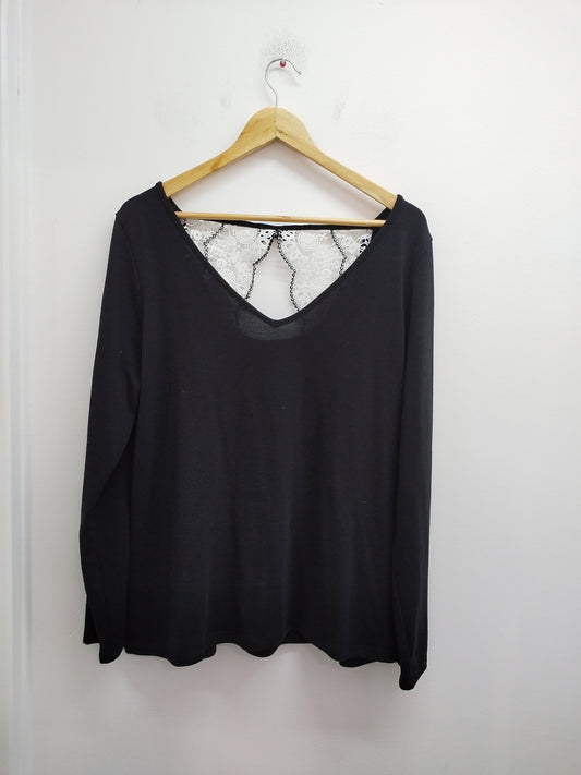 Pull fin Grain de Malice noir avec dentelle blanche Taille XL