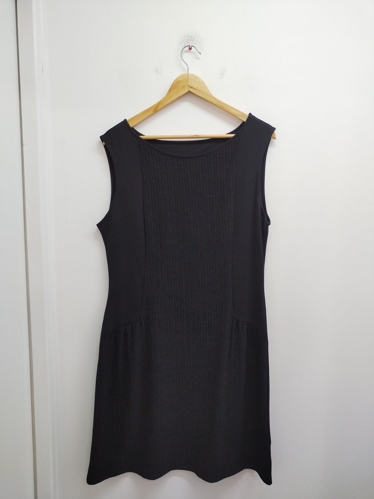 Robe sans manche noire Taille L