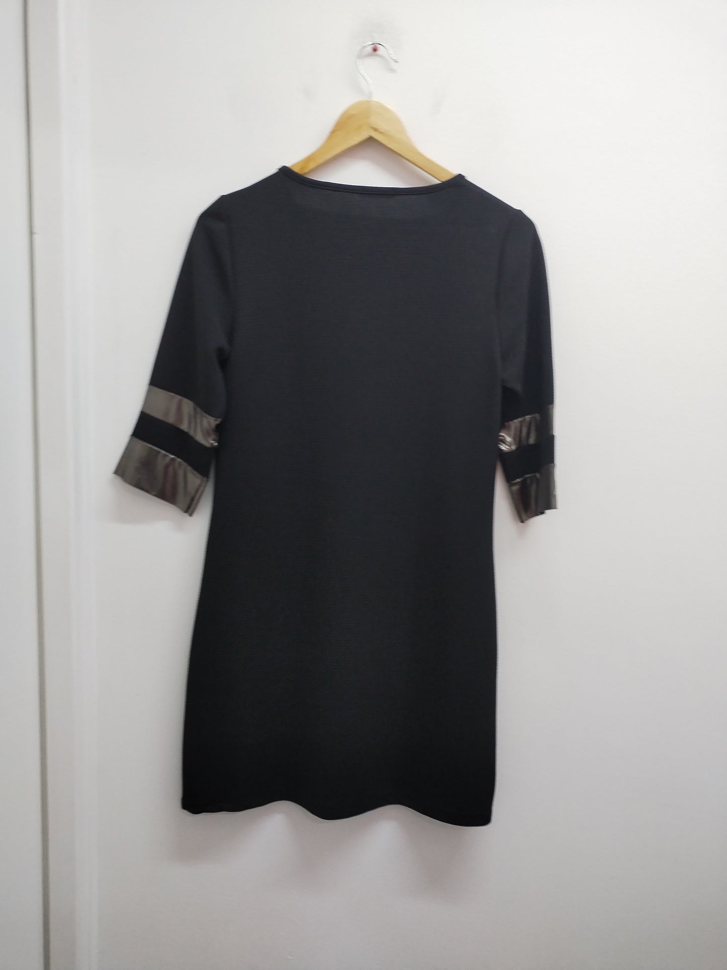 Robe manches 3/4 Pittarello noire et argentée Taille M
