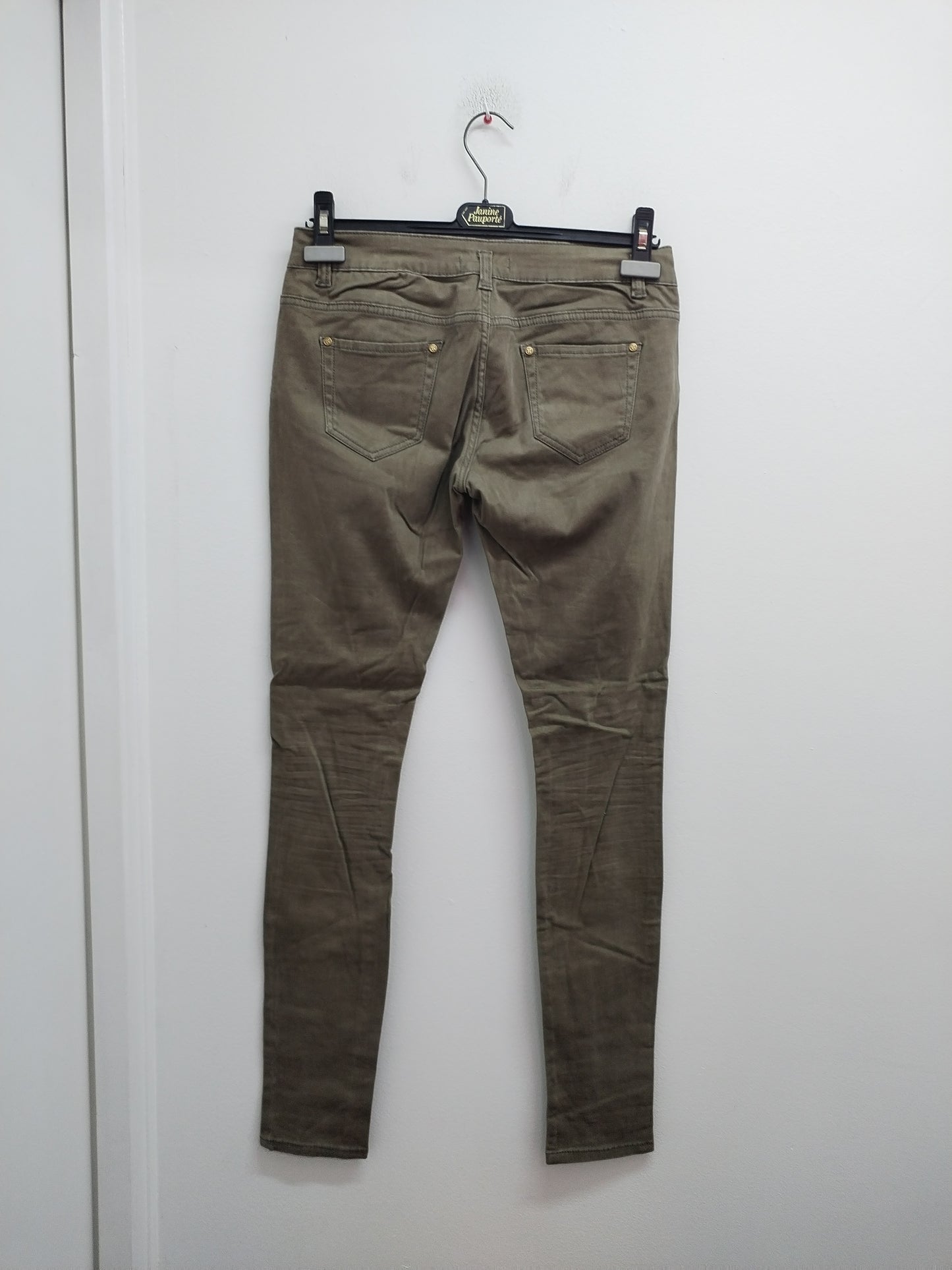 Jeans Six Angels beige foncé Taille 38