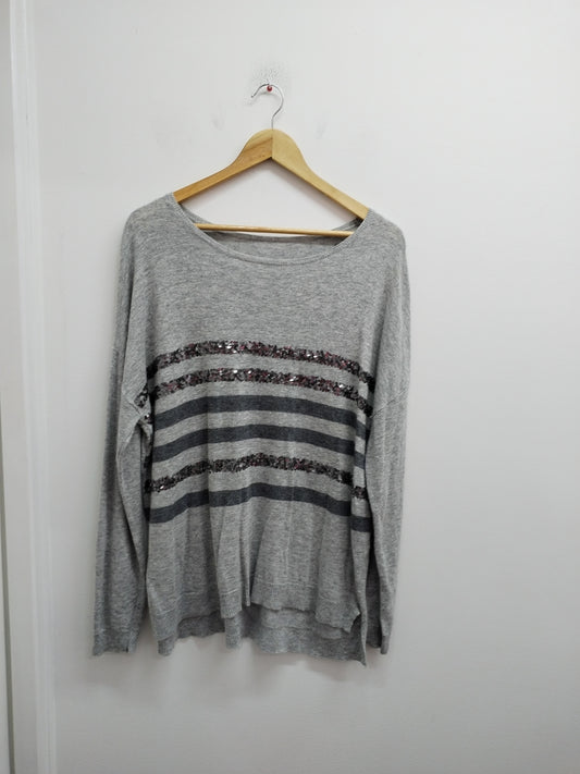 Pull fin gris clair avec rayures en sequins Taille XL